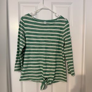 🎄 NWOT!! Old Navy shirt